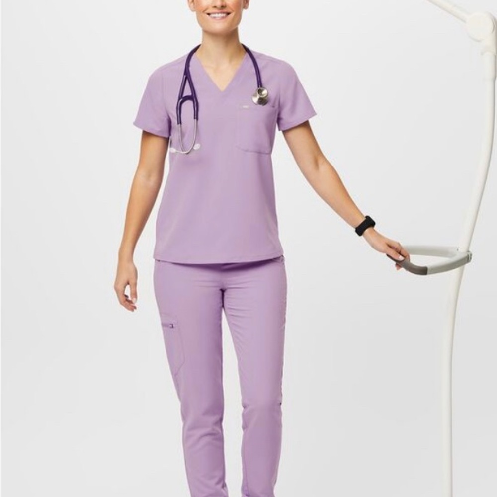 Figs scrubs, lavender - Picture 2 of 2